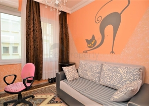 شقة مفروشة غرفة وصالة في موقع مميز ضمن محمودلار / الانيا