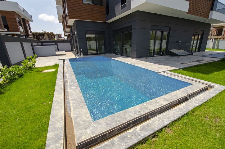 مشروع فلل 6 + 1 في كونيالتي أنطاليا