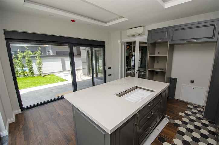 مشروع فلل 6 + 1 في كونيالتي أنطاليا