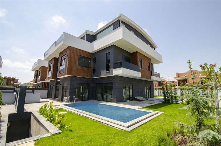 مشروع فلل 6 + 1 في كونيالتي أنطاليا