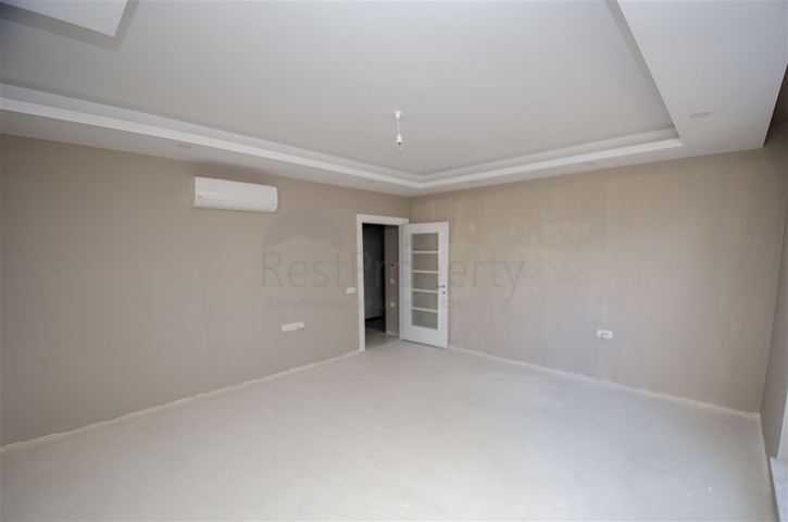 مشروع المرحلة النهائية للبناء في ليمان 700 م عن البحر