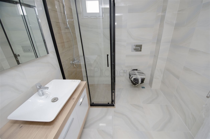 مشروع المرحلة النهائية للبناء في ليمان 700 م عن البحر