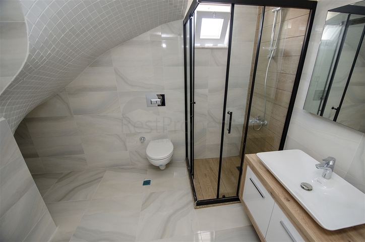 مشروع المرحلة النهائية للبناء في ليمان 700 م عن البحر