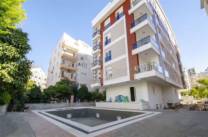 مشروع المرحلة النهائية للبناء في ليمان 700 م عن البحر