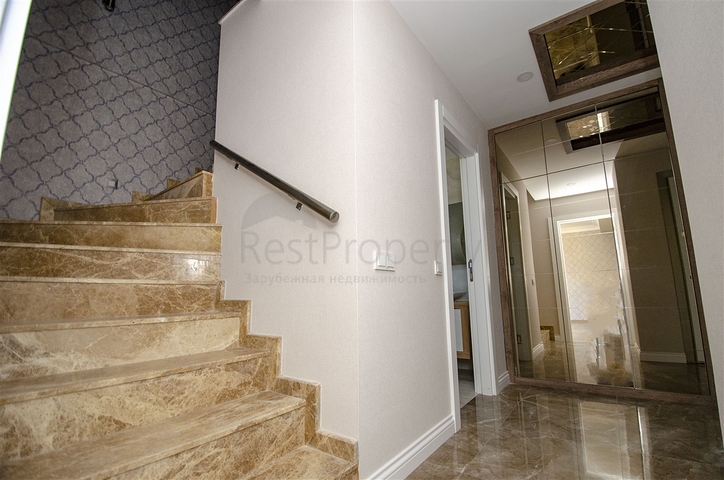 مشروع المرحلة النهائية للبناء في ليمان 700 م عن البحر