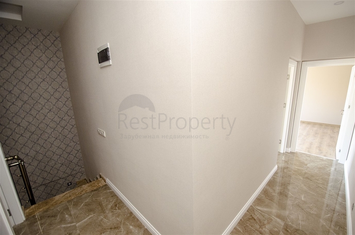 مشروع المرحلة النهائية للبناء في ليمان 700 م عن البحر