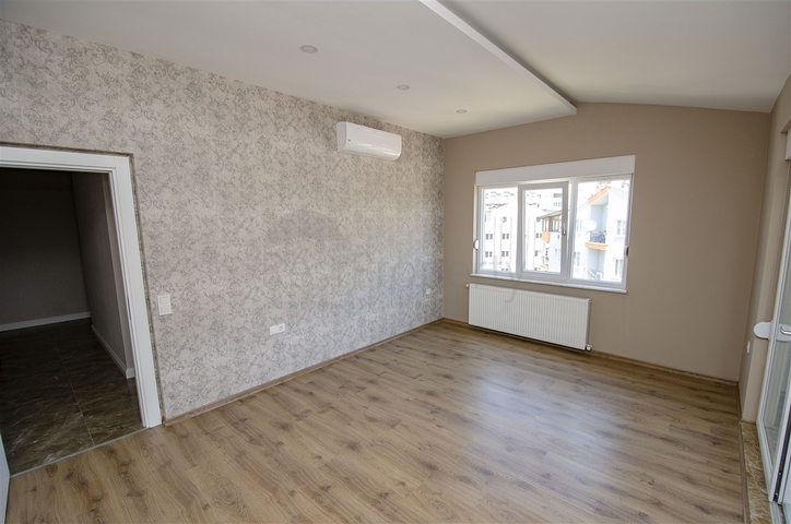 مشروع المرحلة النهائية للبناء في ليمان 700 م عن البحر