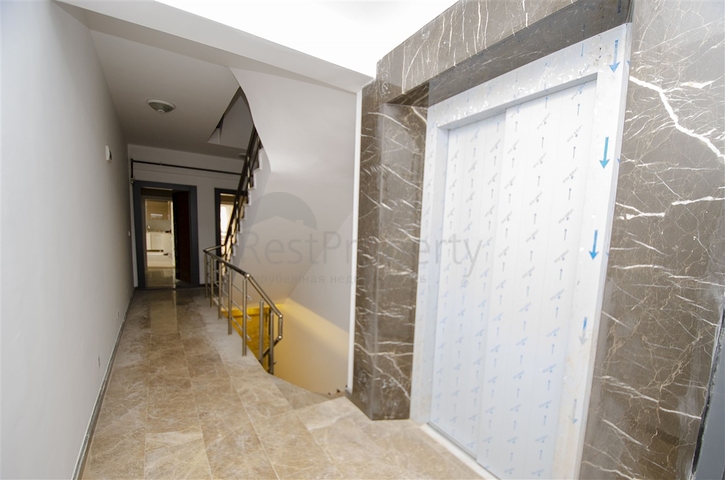 مشروع المرحلة النهائية للبناء في ليمان 700 م عن البحر