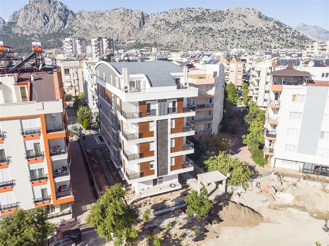 مشروع المرحلة النهائية للبناء في ليمان 700 م عن البحر