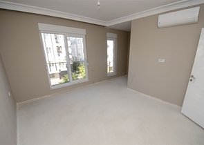 مشروع المرحلة النهائية للبناء في ليمان 700 م عن البحر