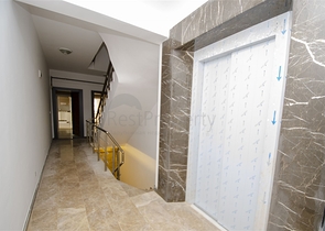 مشروع المرحلة النهائية للبناء في ليمان 700 م عن البحر