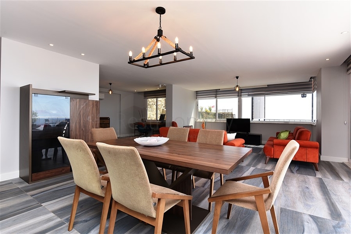 فيلا على تلة جبلية وسط الانيا 