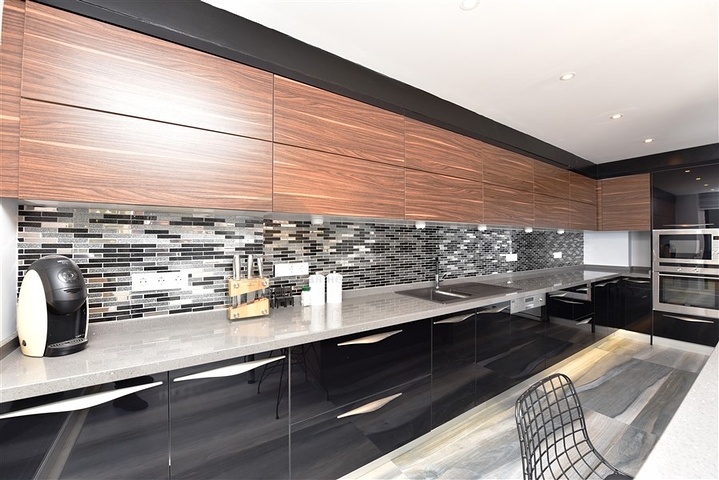 فيلا على تلة جبلية وسط الانيا 