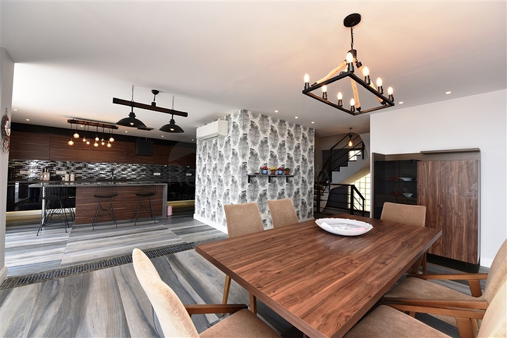 فيلا على تلة جبلية وسط الانيا 