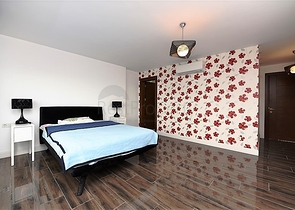 فيلا على تلة جبلية وسط الانيا 