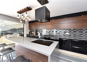 فيلا على تلة جبلية وسط الانيا 