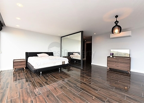 فيلا على تلة جبلية وسط الانيا 