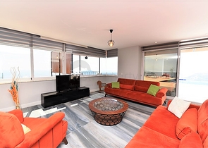 فيلا على تلة جبلية وسط الانيا 