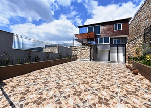 فيلا على تلة جبلية وسط الانيا 