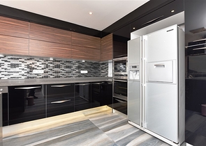 فيلا على تلة جبلية وسط الانيا 