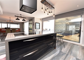 فيلا على تلة جبلية وسط الانيا 