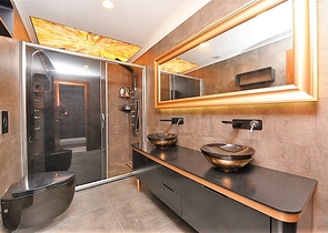 فيلا على تلة جبلية وسط الانيا 