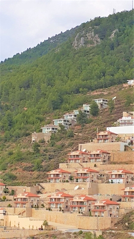 قطعة أرض للبيع في منطقة جبال الانيا