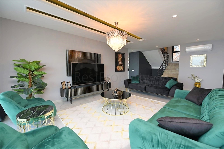 نقدم لكم مجموعة من الفلل الفاخرة في مركز الانيا _ تيبه 