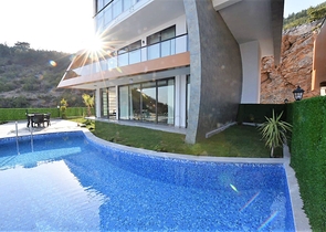 نقدم لكم مجموعة من الفلل الفاخرة في مركز الانيا _ تيبه 