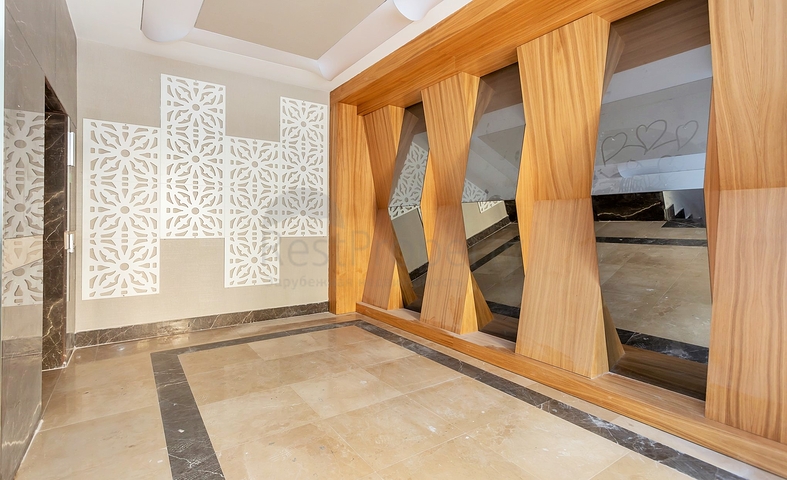 مباني تجارية للبيع في وسط لارا انطاليا