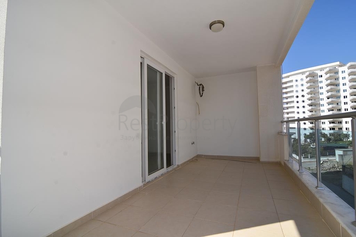 شقة واسعة من غرفتي نوم في مجمع مريح مع مساحات خضراء واسعة في محمودلار