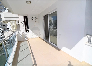 شقة واسعة من غرفتي نوم في مجمع مريح مع مساحات خضراء واسعة في محمودلار