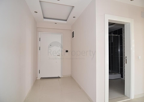 شقة واسعة من غرفتي نوم في مجمع مريح مع مساحات خضراء واسعة في محمودلار