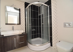 شقة واسعة من غرفتي نوم في مجمع مريح مع مساحات خضراء واسعة في محمودلار