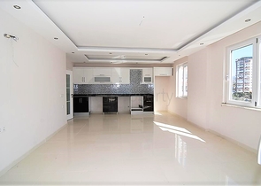 شقة واسعة من غرفتي نوم في مجمع مريح مع مساحات خضراء واسعة في محمودلار