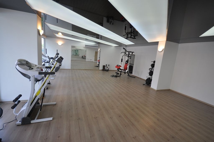  شقة مفروشة بسعر مغر في الانيا / محمودلار 