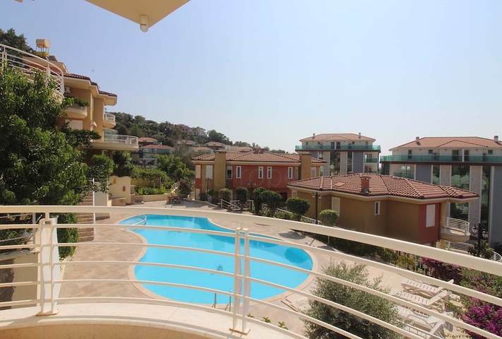 فيلا من طابقين بنموذج 1+4 في منطقة كارجي جاك