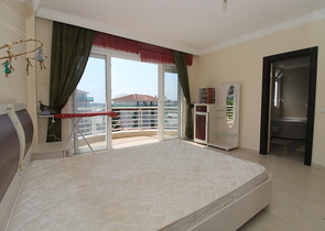 فيلا من طابقين بنموذج 1+4 في منطقة كارجي جاك