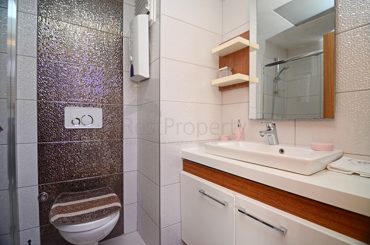 شقة مفروشة بسعر مغر في الانيا / محمودلار 