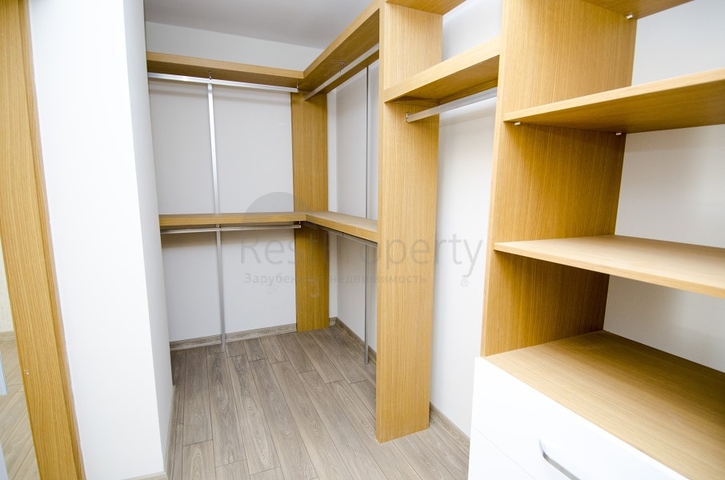 شقق فسيحة 4 + 1 في اونجالي كونيالتي انطاليا