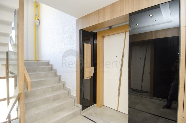 شقق فسيحة 4 + 1 في اونجالي كونيالتي انطاليا