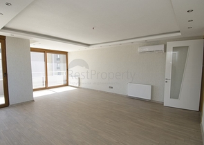 شقق فسيحة 4 + 1 في اونجالي كونيالتي انطاليا