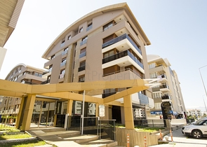 شقق فسيحة 4 + 1 في اونجالي كونيالتي انطاليا