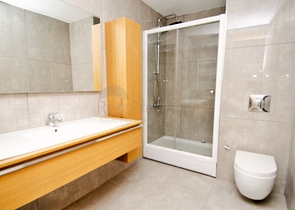 شقق فسيحة 4 + 1 في اونجالي كونيالتي انطاليا