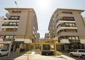 شقق فسيحة 4 + 1 في اونجالي كونيالتي انطاليا