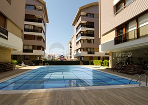 شقق فسيحة 4 + 1 في اونجالي كونيالتي انطاليا