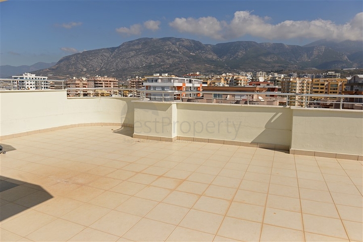 بنتهاوس باطلالة بحرية في محمودلار / الانيا