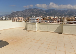 بنتهاوس باطلالة بحرية في محمودلار / الانيا