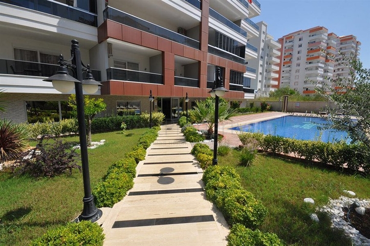 شقة صغيرة مؤثثة في محمودلار / الانيا