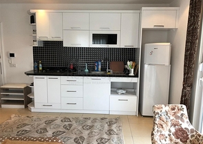 شقة صغيرة مؤثثة في محمودلار / الانيا